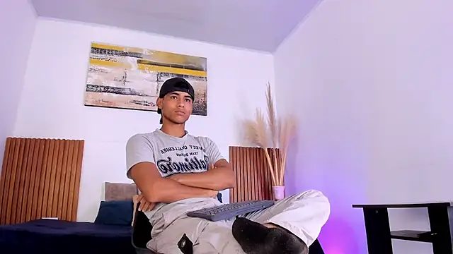 zander 2120 online show from 11/18/25, 02:32