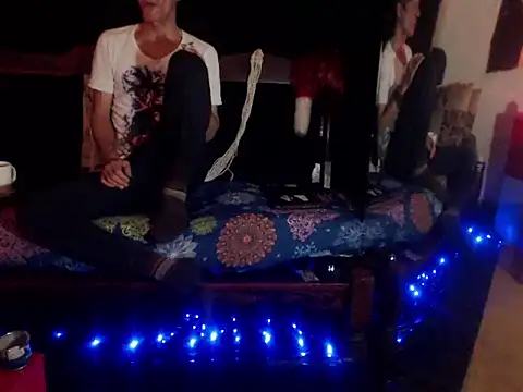 laye19 online show from 09/27/25, 02:16