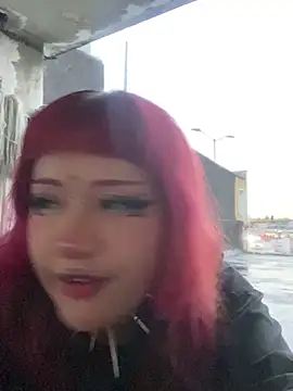 toky doll online show from 02/13/25, 11:15