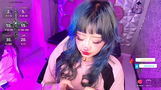 toky doll online show from 11/24/25, 08:41