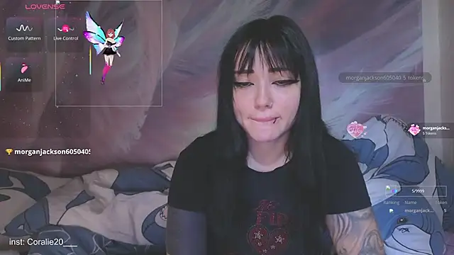 Coralie20  online show from 10/19/25, 12:06