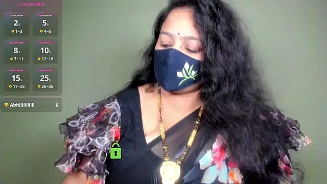 neelu-hoty online show from 07/04/26, 03:07