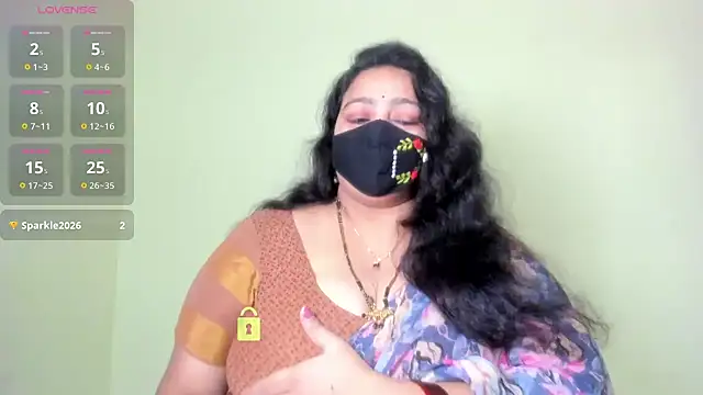 neelu-hoty online show from 07/22/26, 12:52