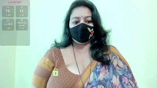 neelu-hoty online show from 08/06/26, 08:38