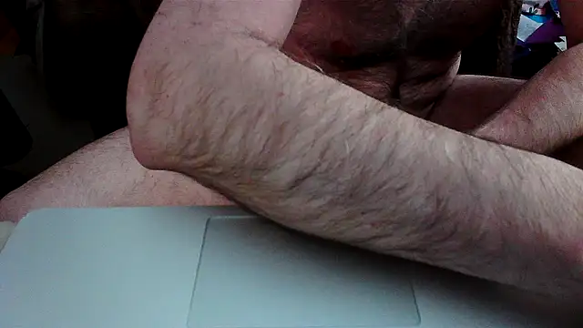 Snapshot of Hand69someguy chatting on 04/24/26, 02:03 Hand69someguy online show from 04/24/26, 02:03