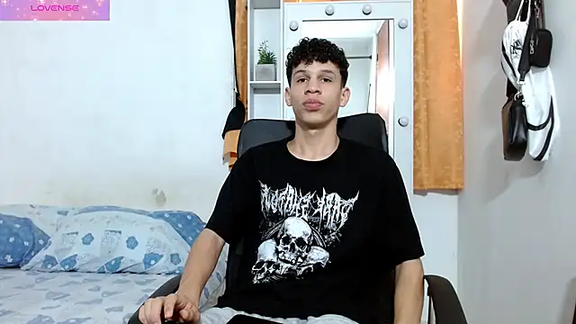 Snapshot of jeff_ross chatting on 12/04/24, 07:01 jeff ross online show from 12/04/24, 07:01