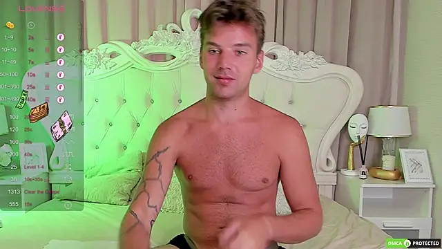 ArthurWhitee online show from 11/29/25, 08:17