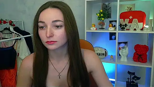  Barbie Kiss  online show from 02/04/26, 03:51