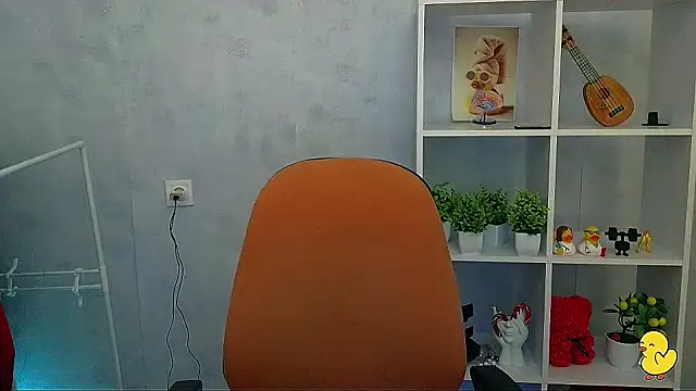  Barbie Kiss  online show from 03/12/26, 12:33