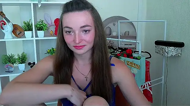  Barbie Kiss  online show from 06/30/26, 03:35