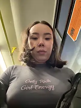 Asian Asami online show from 10/29/25, 02:52