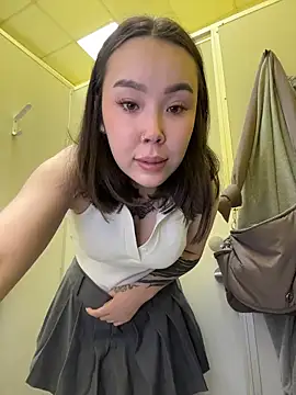 Snapshot of Asian_Asami chatting on 04/30/26, 04:02 Asian Asami online show from 04/30/26, 04:02