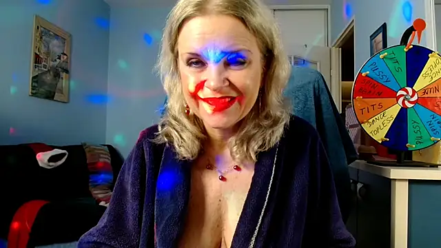 sexyjennyeu online show from 12/18/24, 11:40