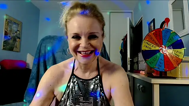 sexyjennyeu online show from 10/10/25, 07:46