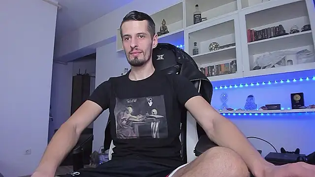 Snapshot of ToddClaytonn chatting on 12/06/24, 01:22 ToddClaytonn online show from 12/06/24, 01:22