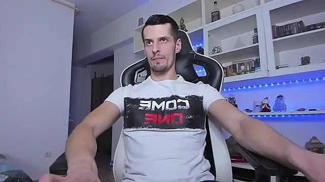 Snapshot of ToddClaytonn chatting on 01/12/25, 12:28 ToddClaytonn online show from 01/12/25, 12:28