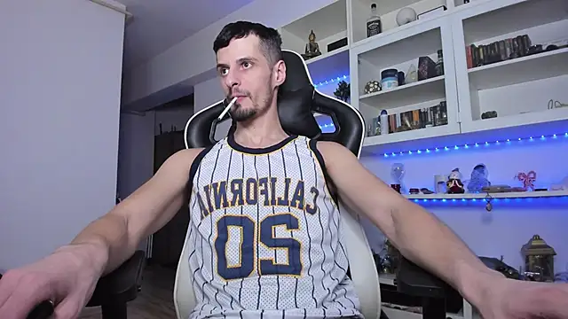 Snapshot of ToddClaytonn chatting on 02/14/25, 12:30 ToddClaytonn online show from 02/14/25, 12:30