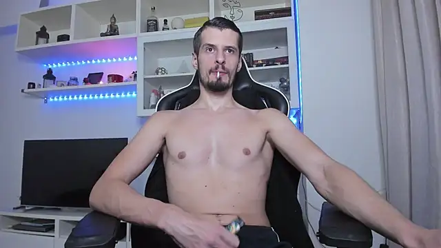 Snapshot of ToddClaytonn chatting on 09/19/25, 10:10 ToddClaytonn online show from 09/19/25, 10:10