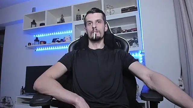 Snapshot of ToddClaytonn chatting on 10/22/25, 12:22 ToddClaytonn online show from 10/22/25, 12:22