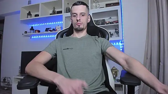 Snapshot of ToddClaytonn chatting on 11/06/25, 01:50 ToddClaytonn online show from 11/06/25, 01:50