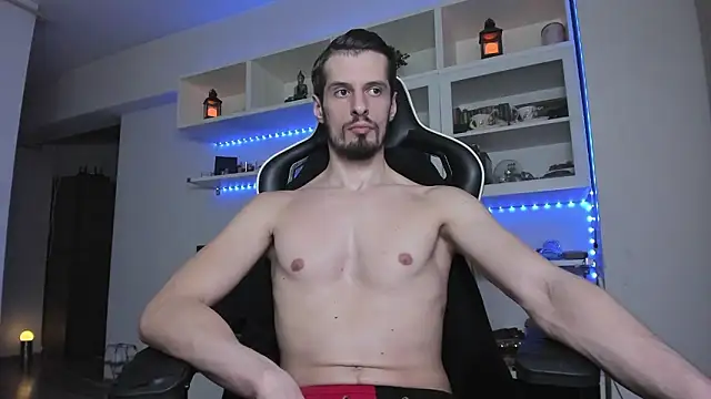 Snapshot of ToddClaytonn chatting on 02/06/26, 05:23 ToddClaytonn online show from 02/06/26, 05:23