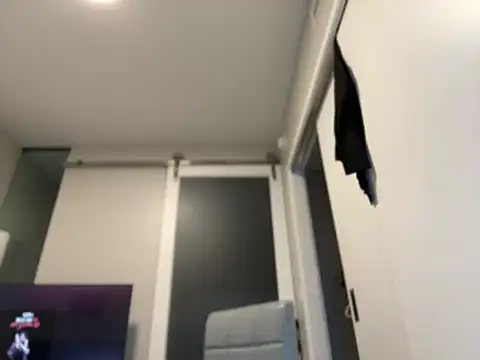 Snapshot of Naomiruty chatting on 12/28/24, 02:01 Naomiruty online show from 12/28/24, 02:01