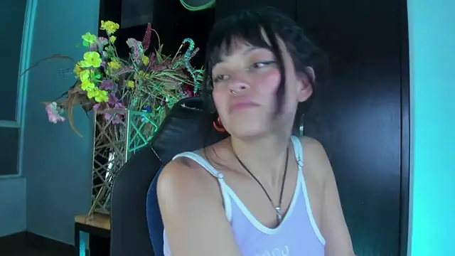 vanelope11 online show from 03/01/25, 03:32