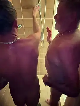 PeytonJohnn online show from 10/01/25, 02:50