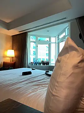 PeytonJohnn online show from 10/02/25, 08:49