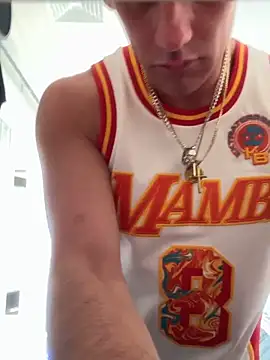 PeytonJohnn online show from 10/22/25, 04:40