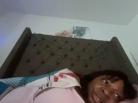 Snapshot of XXXLollipopsJuicy chatting on 04/30/26, 10:25 XXXLollipopsJuicy online show from 04/30/26, 10:25