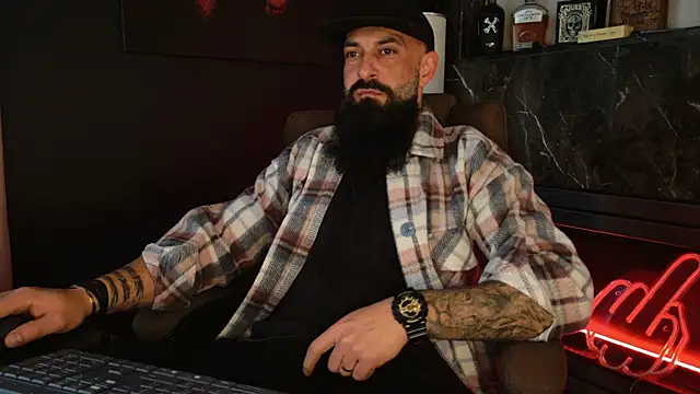 Snapshot of axxelrich_ chatting on 12/17/25, 09:37 axxelrich online show from 12/17/25, 09:37