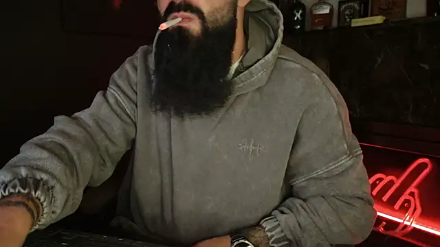 Snapshot of axxelrich_ chatting on 12/19/25, 04:52 axxelrich online show from 12/19/25, 04:52