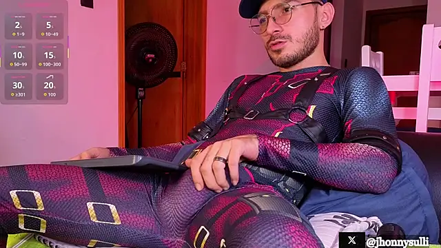 Snapshot of jhonny_sulivan chatting on 10/30/25, 03:57 jhonny sulivan online show from 10/30/25, 03:57