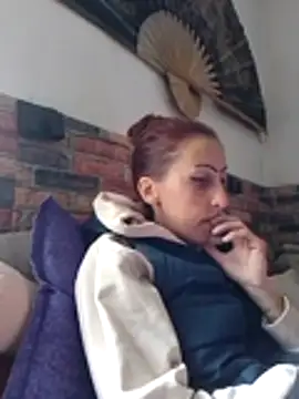 kriszy baby online show from 05/12/26, 07:38