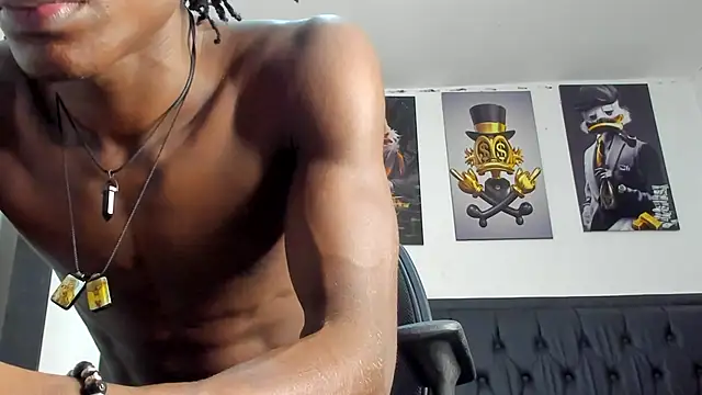 Snapshot of darwinjhonson chatting on 03/15/25, 01:19 darwinjhonson online show from 03/15/25, 01:19