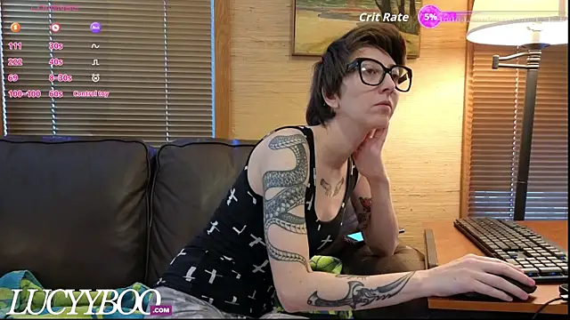 lovelylucyy online show from 12/02/25, 06:36