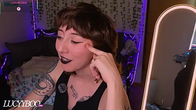 lovelylucyy online show from 07/16/26, 09:21
