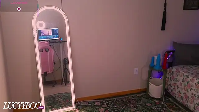 lovelylucyy online show from 07/22/26, 11:18