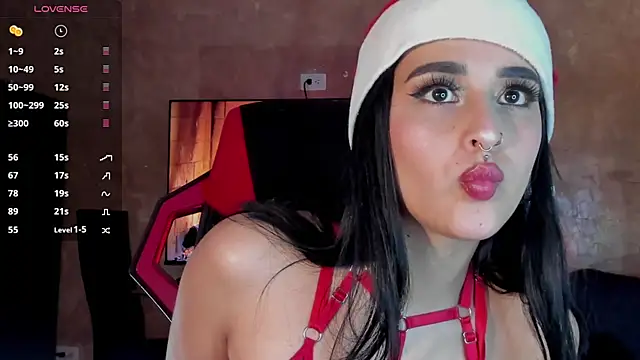 Snapshot of Charlotte_greys chatting on 12/25/24, 01:42 Charlotte greys online show from 12/25/24, 01:42