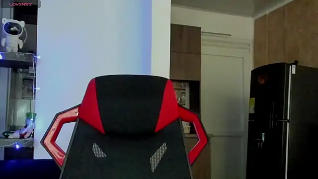 Snapshot of Charlotte_greys chatting on 12/26/24, 09:47 Charlotte greys online show from 12/26/24, 09:47