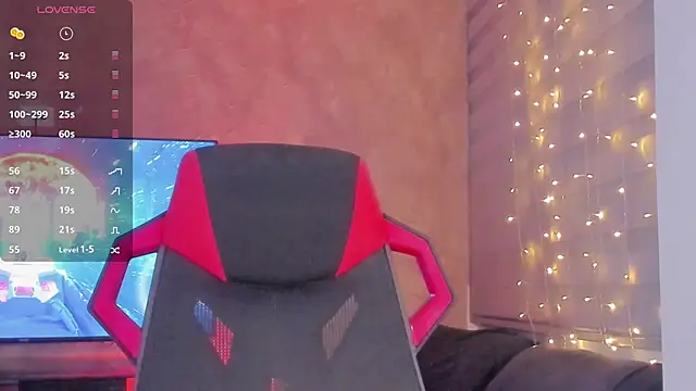 Snapshot of Charlotte_greys chatting on 01/29/25, 01:48 Charlotte greys online show from 01/29/25, 01:48