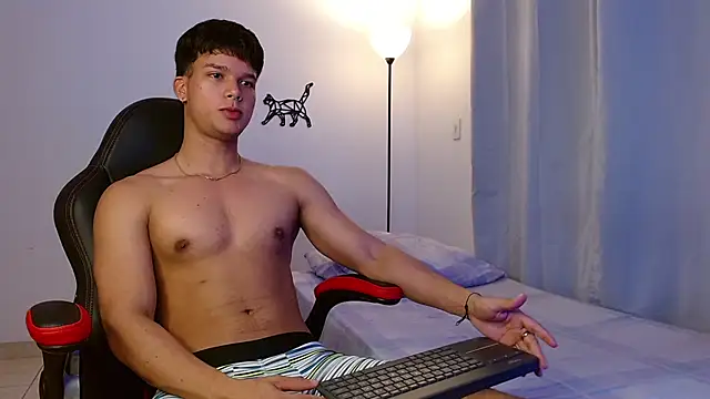 lous g online show from 01/03/25, 03:27