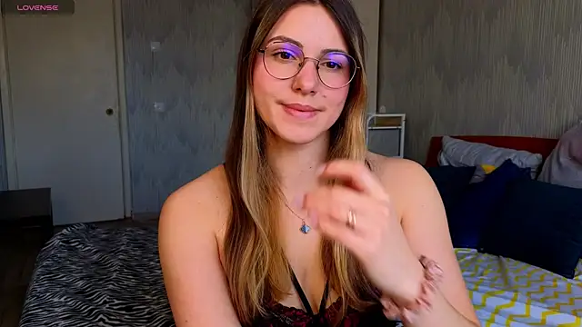 sophia euphoriaa online show from 04/27/26, 09:18