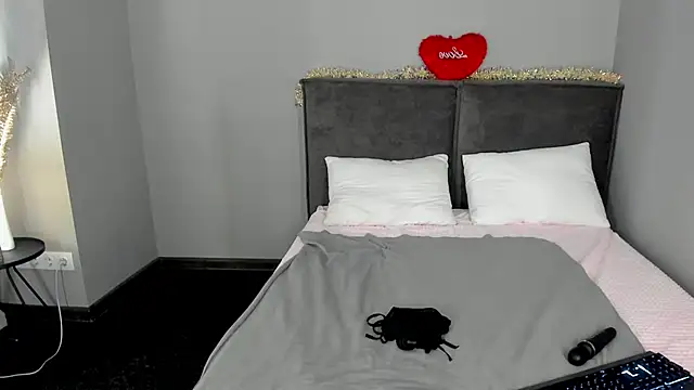 MuscleXXXBarbie online show from 02/14/26, 09:17