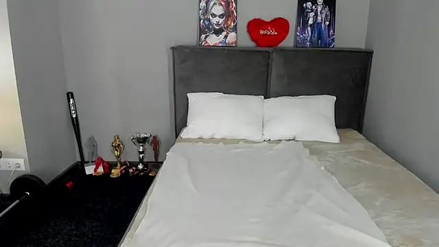 MuscleXXXBarbie online show from 04/22/26, 09:01