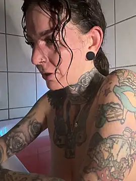 BrownieyQueen online show from 12/03/25, 07:23