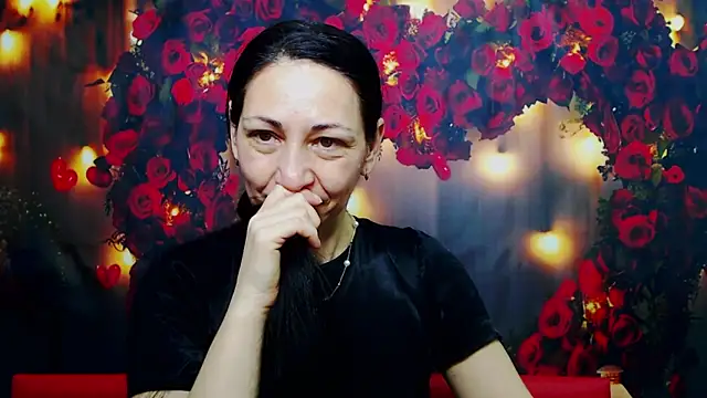 Snapshot of LiluGrants chatting on 02/10/25, 10:19 LiluGrants online show from 02/10/25, 10:19