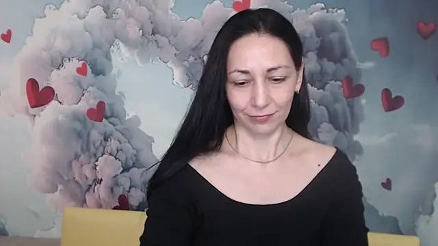 Snapshot of LiluGrants chatting on 03/07/25, 10:10 LiluGrants online show from 03/07/25, 10:10