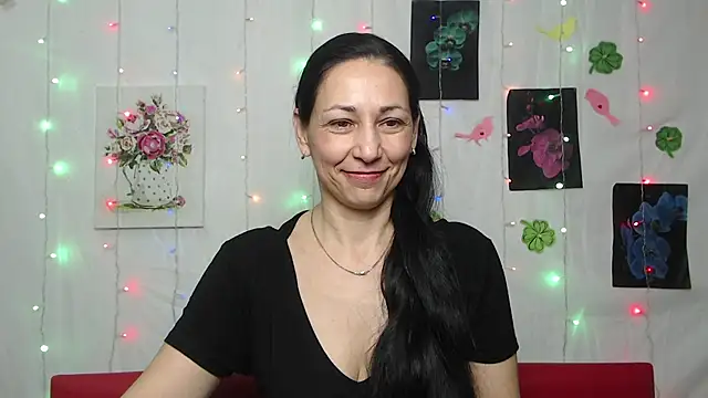 Snapshot of LiluGrants chatting on 03/18/25, 05:09 LiluGrants online show from 03/18/25, 05:09